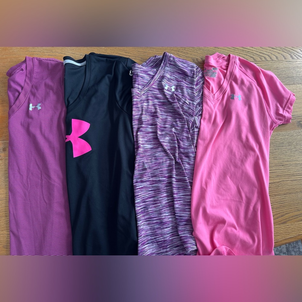 Woman’s under armour bundle size small
